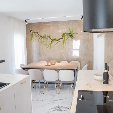 Apartament Unique Private Pool In Carihuela Torremolinos