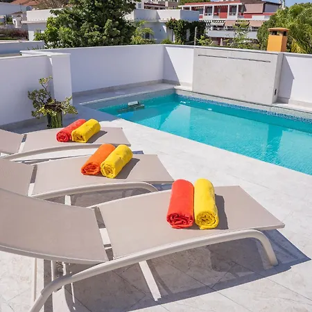 Apartament Unique Private Pool In Carihuela *